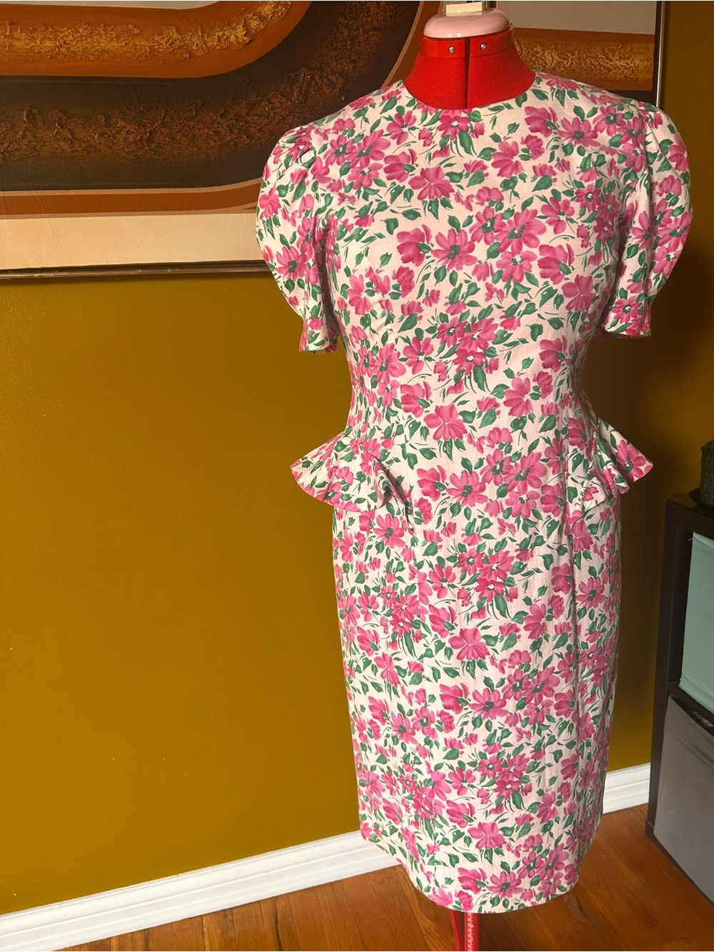 Maggy London Pink Floral Puff-Sleeve Midi Dress